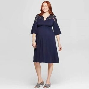 Isabel Maternity Lace Detail Knit Dress Size Large – Navy Blue